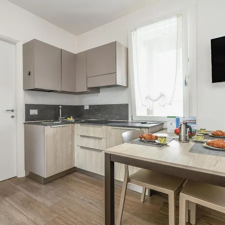 Mgh - Bouganville Apartment Peschiera del Garda
